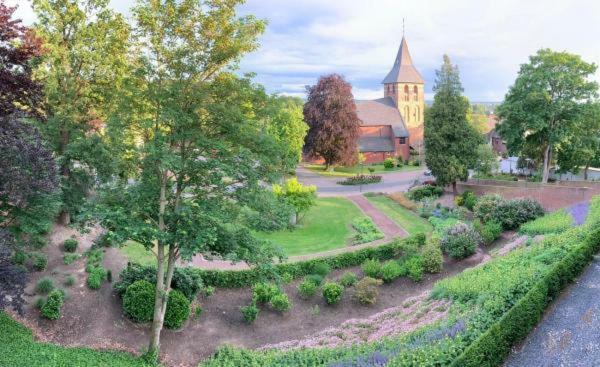 Burg Wassenberg Hotel Kültér fotó